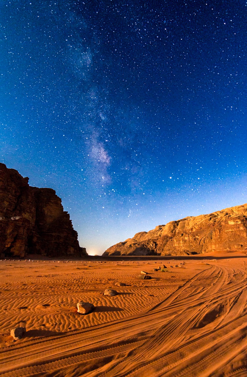 Photograph by Alessandro Caroli