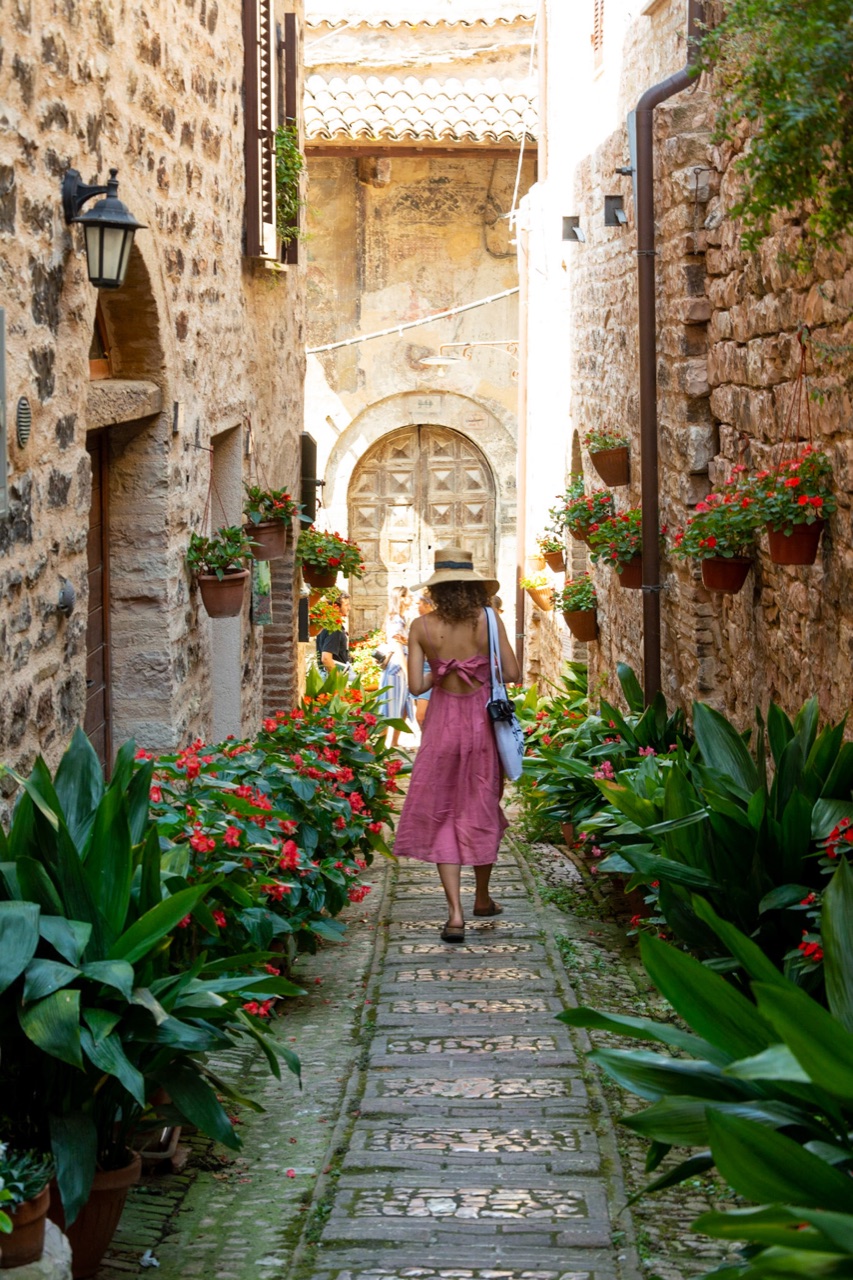 Photograph by Alessandro Caroli